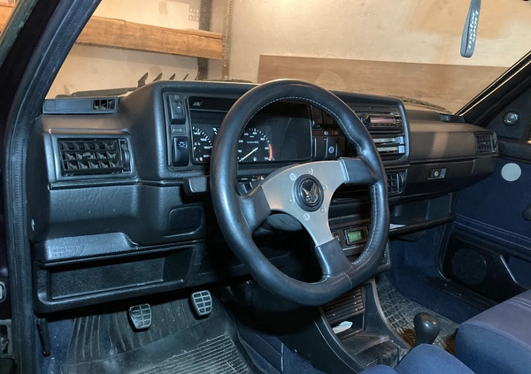 Volkswagen Golf cena 42000 przebieg: 136000, rok produkcji 1990 z Lębork małe 191